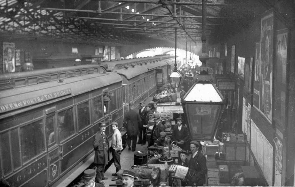 Berwick Railway Station early 1900s. © Berwick Record Office - BRO 1636-10-013