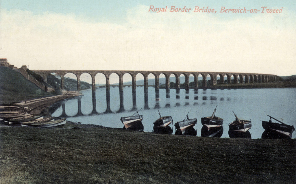 Royal Border Bridge ealry 1990s. © Berwick Record Office - BRO 515 377