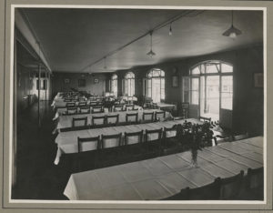 The dining room at Stannington Sanatorium during the 1930s. (Ref: HOSP-STAN 11/1/11)